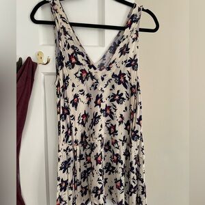 Lush floral tank